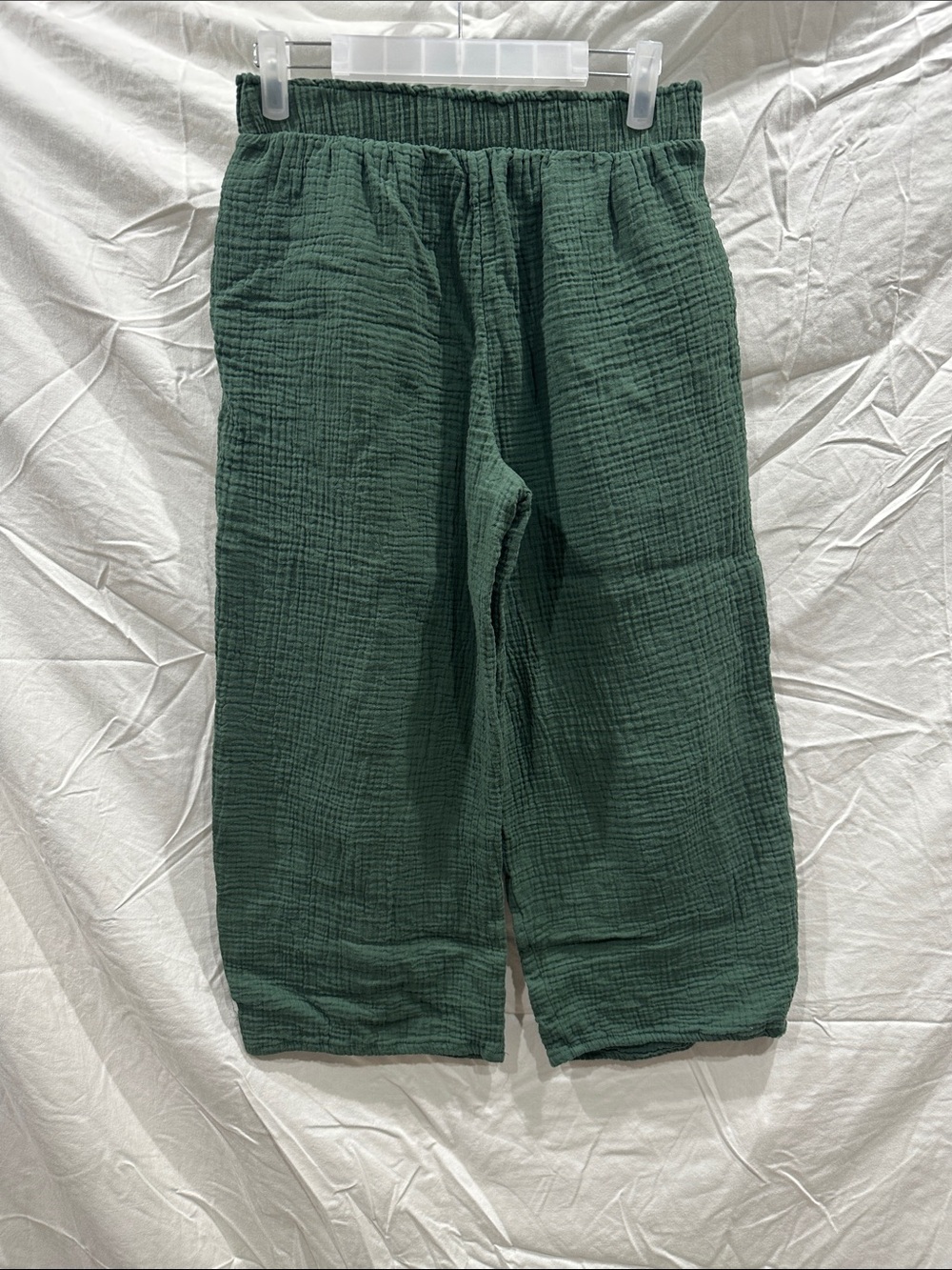 Jessica Simpson green cropped pants - Picture 3 of 4